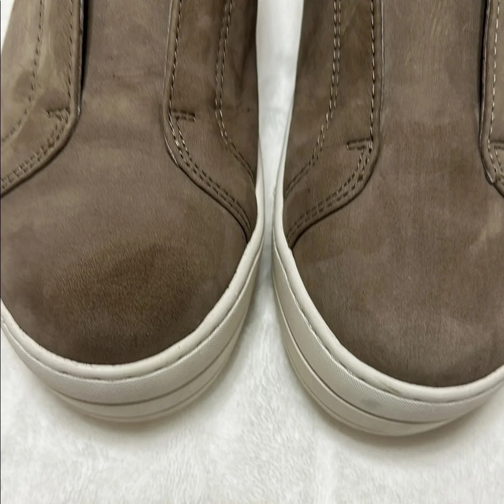 J/SLIDES‎ Tan and White Platform Sneakers